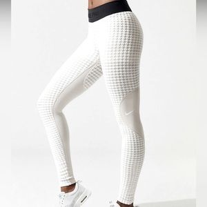 The Nike Pro “Hyperwarm Tight Fit” Legging